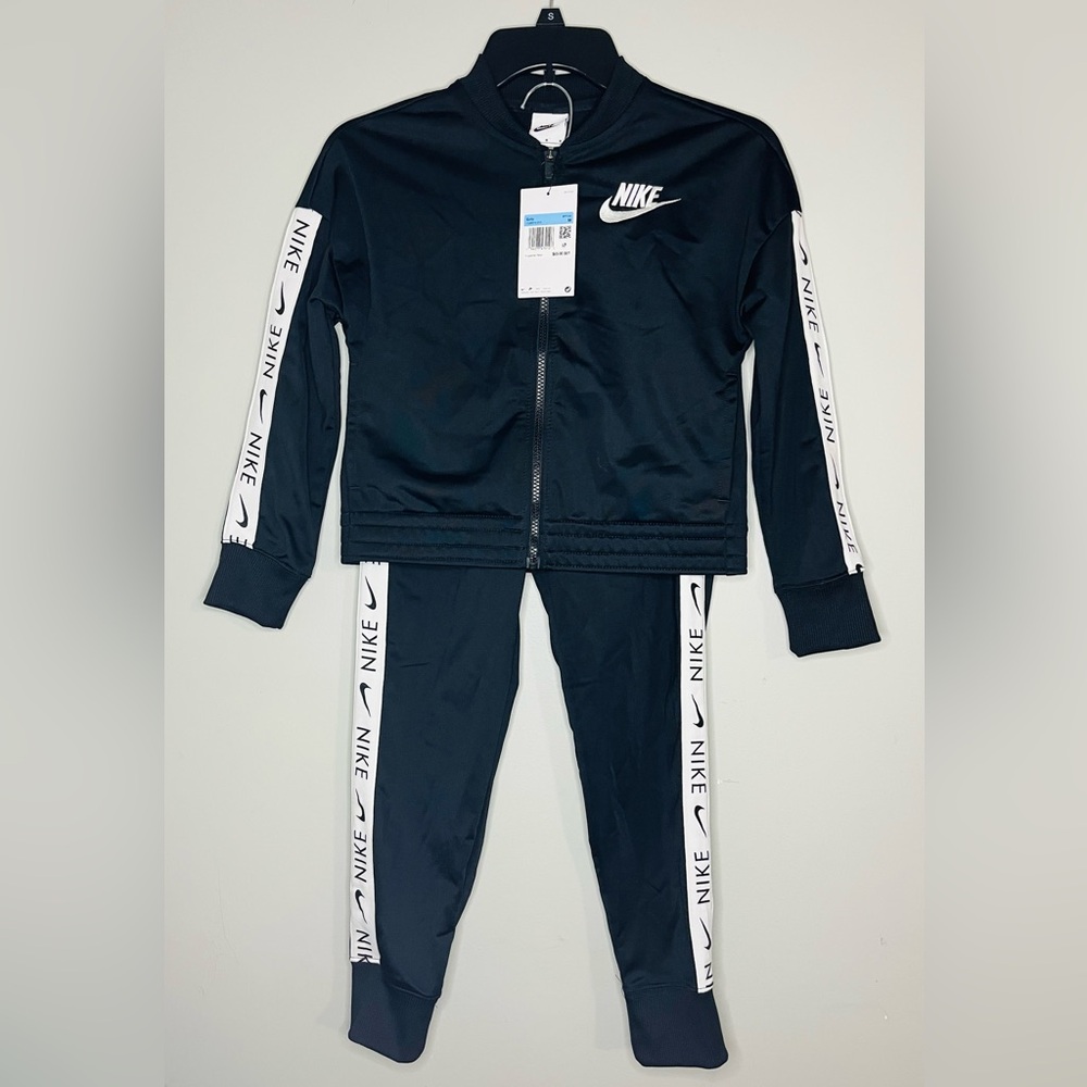 Nike Kids Performance Fleece Jogger set size medium